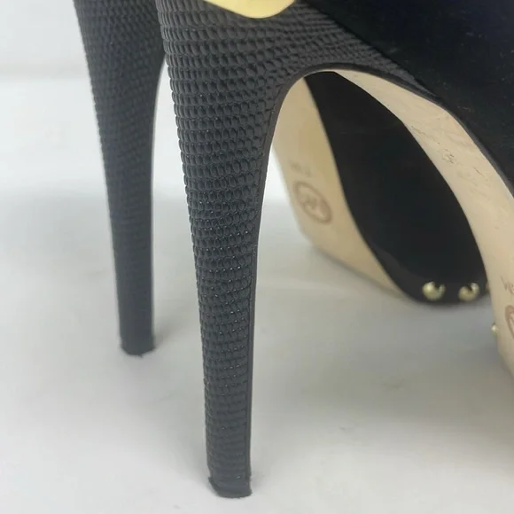 Michael Kors Black Suede Pumps with Gold Accents Size 7.5 Excellent Condition - Picture 9 of 16